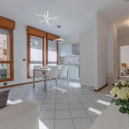 Appartamento Bright & Airy Near Zanolini Station Bologna
