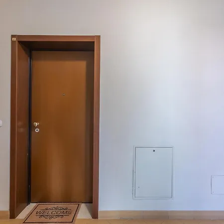 Apartman Bright & Airy Near Zanolini Station Bologna