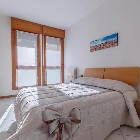 Apartman Bright & Airy Near Zanolini Station