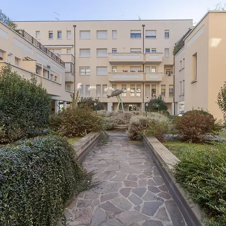 Appartement Bright & Airy Near Zanolini Station Bologne